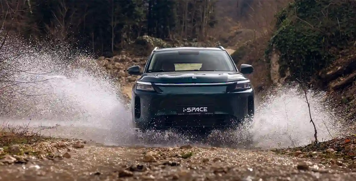 Новость EVOLUTE (Второй пошел: российский гибрид стал полноприводным)